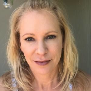 Meet your Posher, April adams
